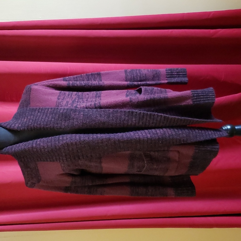 Apt 9 black and purple striped cardigan